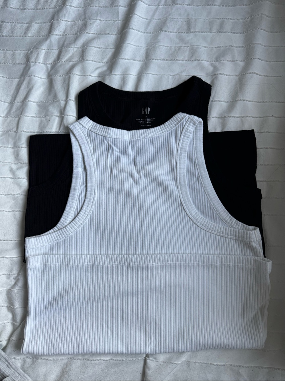 Tank top bundle - Picture 5 of 6